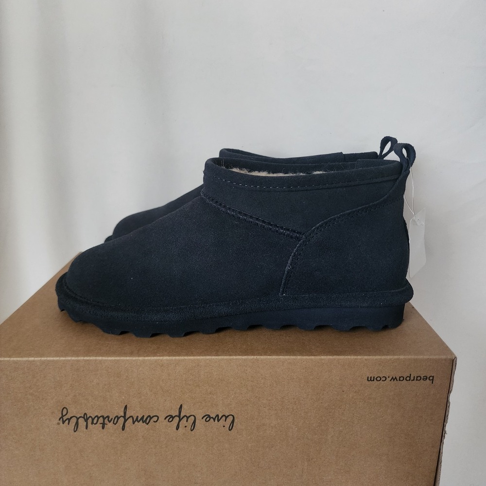 BEARPAW Navy Blue Super Shorty Wool Lining Waterproof Ankle Boots 9 NEW